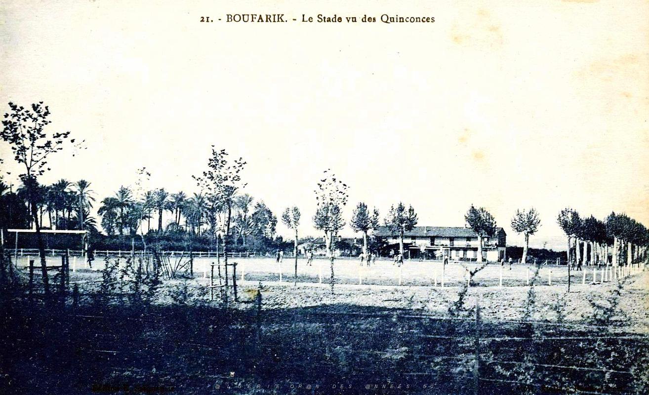 Boufarik - Le Stade vu des Quinconces.jpg
